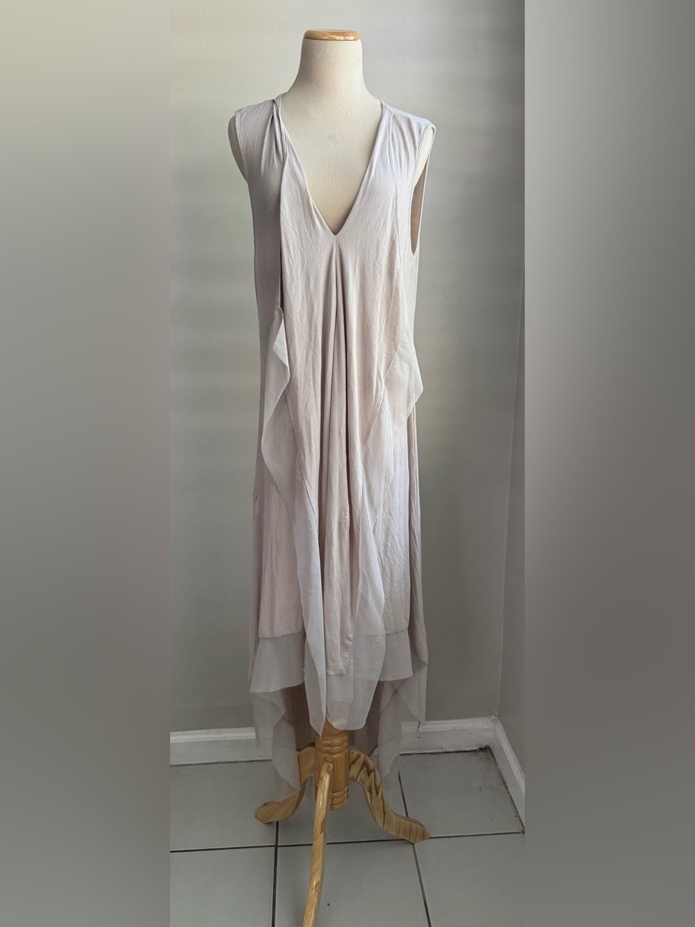 BCBGMAXAZRIA V-Neck Draped Asymmetric Dress – Size Large